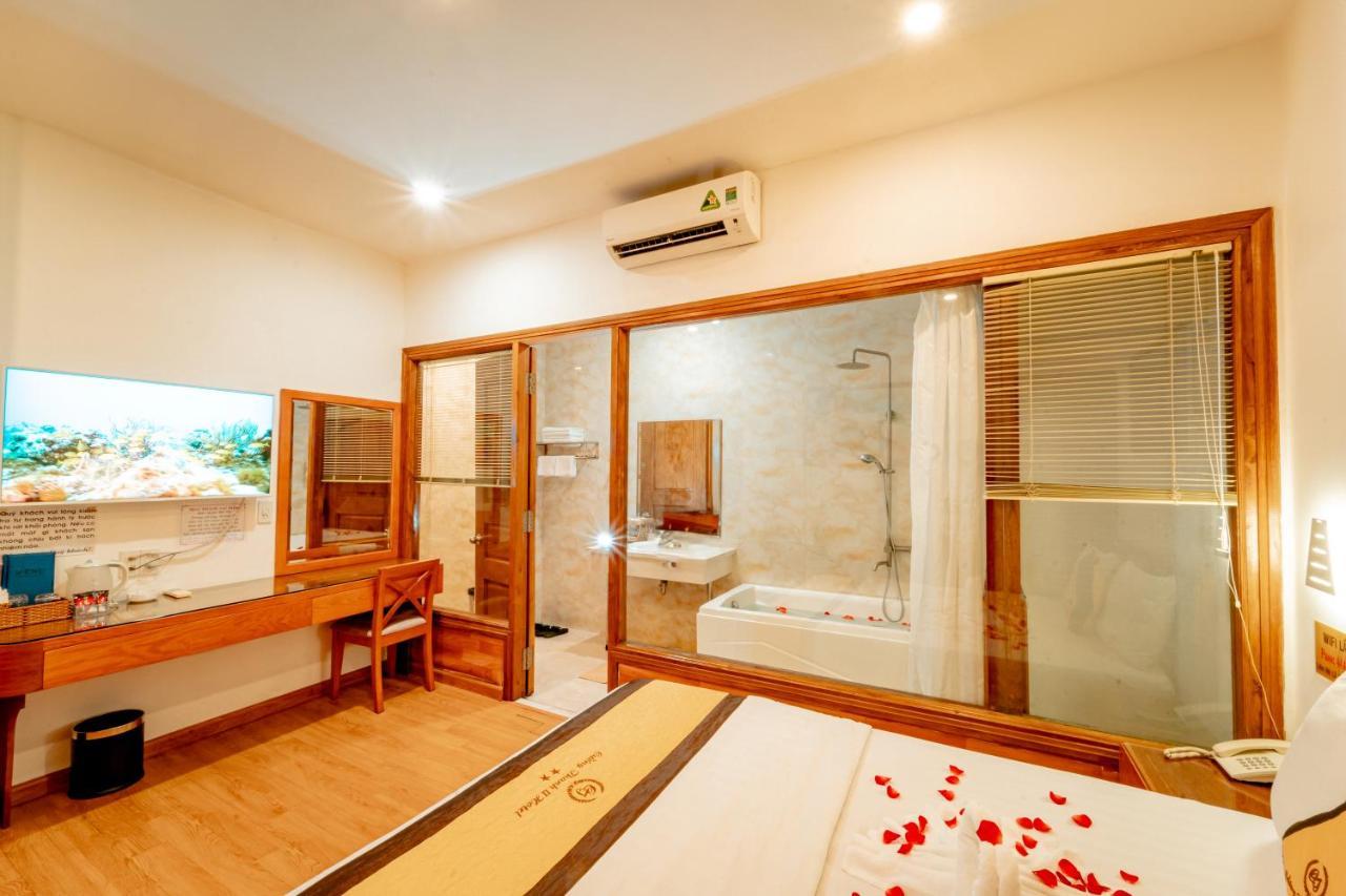 Khach San Cuong Thanh 2 Хошимин Экстерьер фото